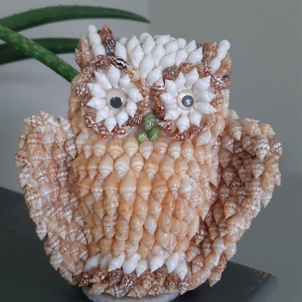 *2 for $20 deal* Handcrafted Shell Owl Figurine in Cream and Tan